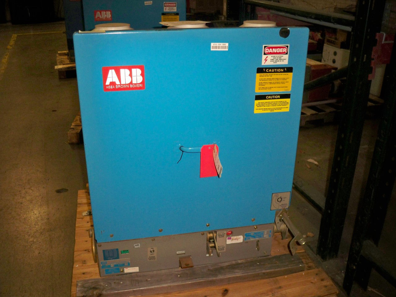 Picture of Used ABB 15GHK500 Power Circuit Breaker - 13.8 KV Rated Voltage | EMSCO