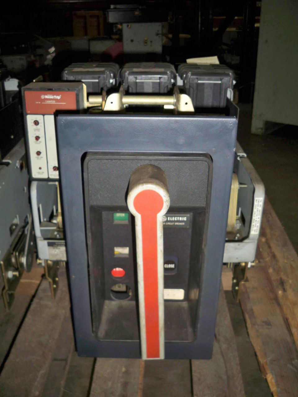 Picture of AKR-6D-50 GE Air Breaker 1600A Frame MO/DO LI