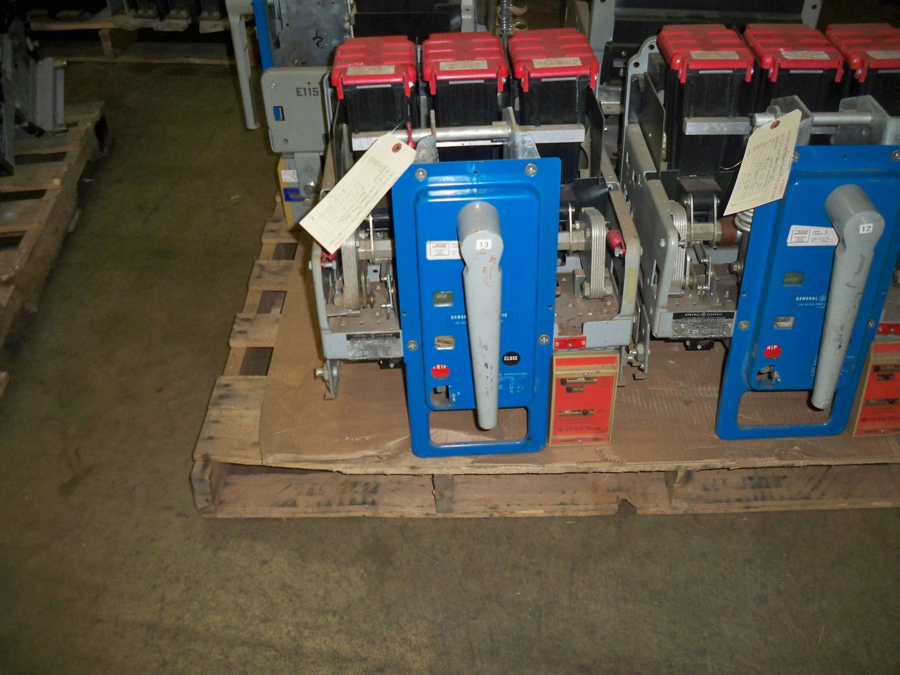 Picture of AKR-4A-30H-1 GE Air Breaker 800A Frame 600V MO/DO LI