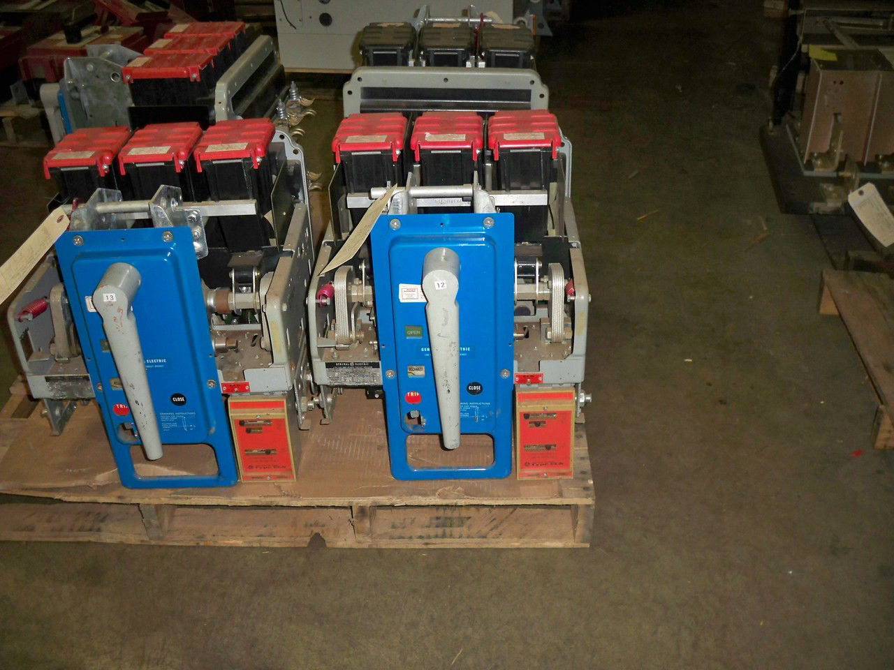 Picture of AKR-4A-30H-1 GE Air Breaker 800A Frame 600V MO/DO LI