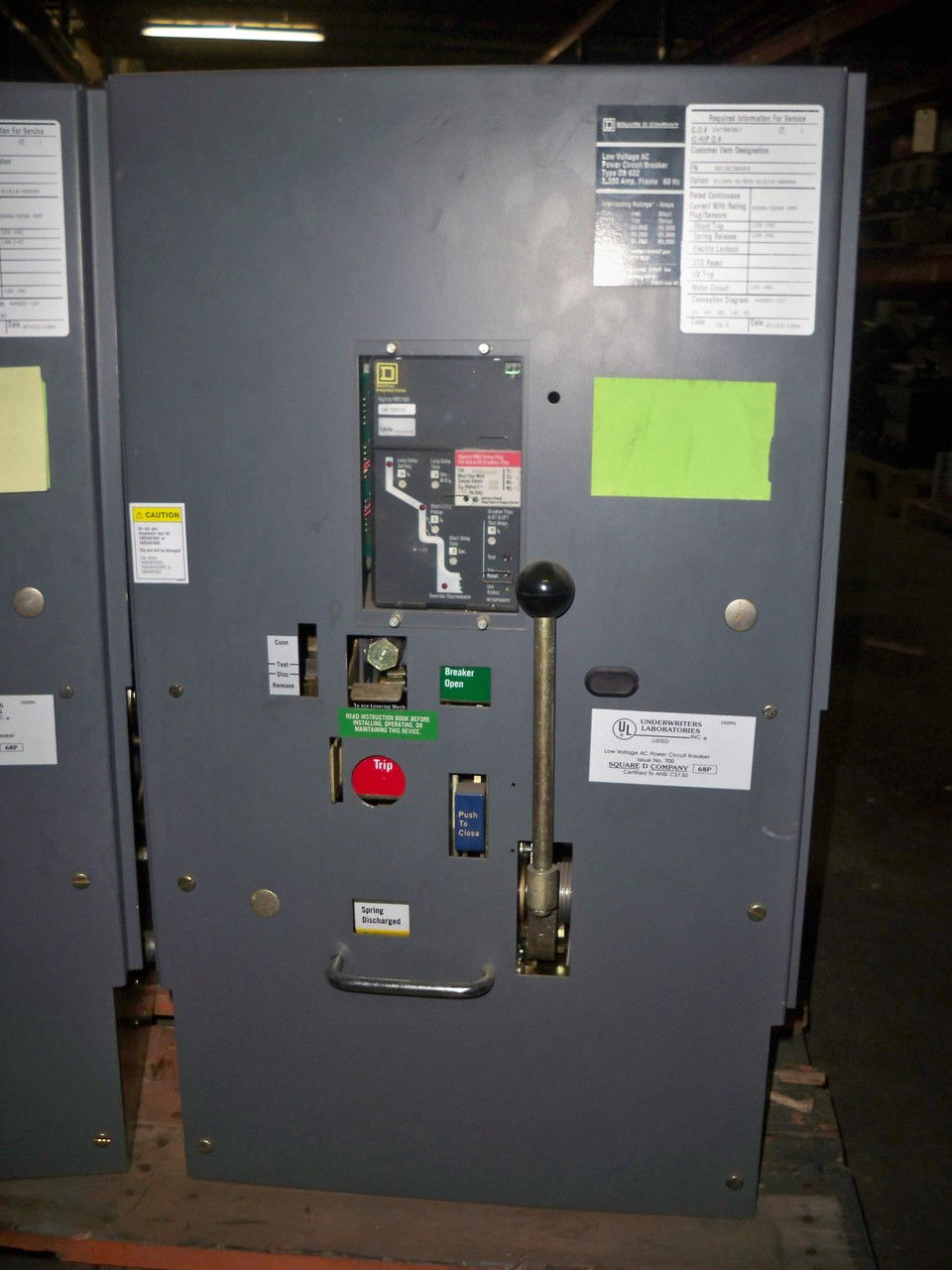 Picture of DS632 SQUARE D 3200A 635V RMS500 AIR BREAKER EO/DO LS