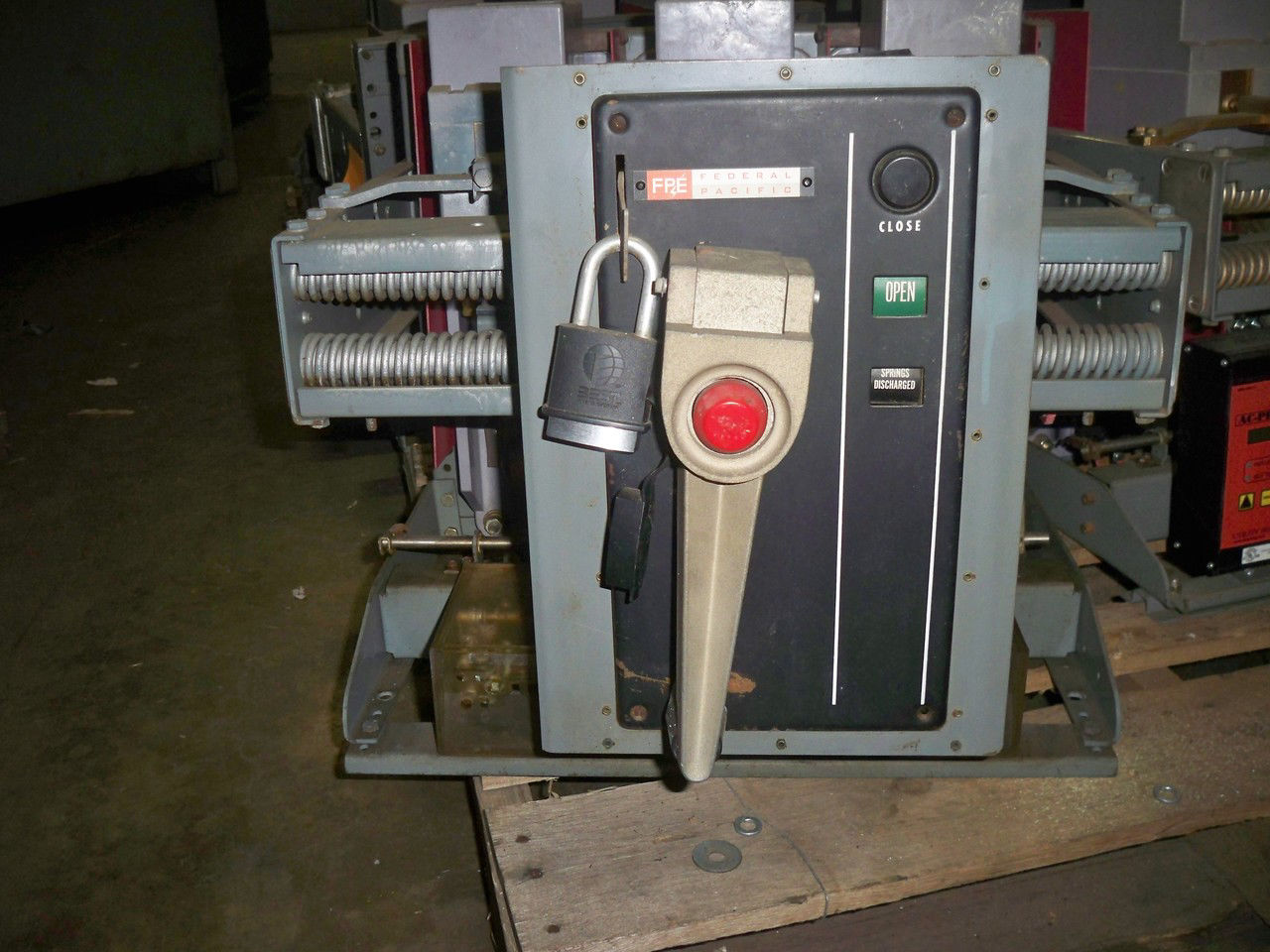 Picture of FP50 FPE 2000A 600V MO/ST Air Breaker LI