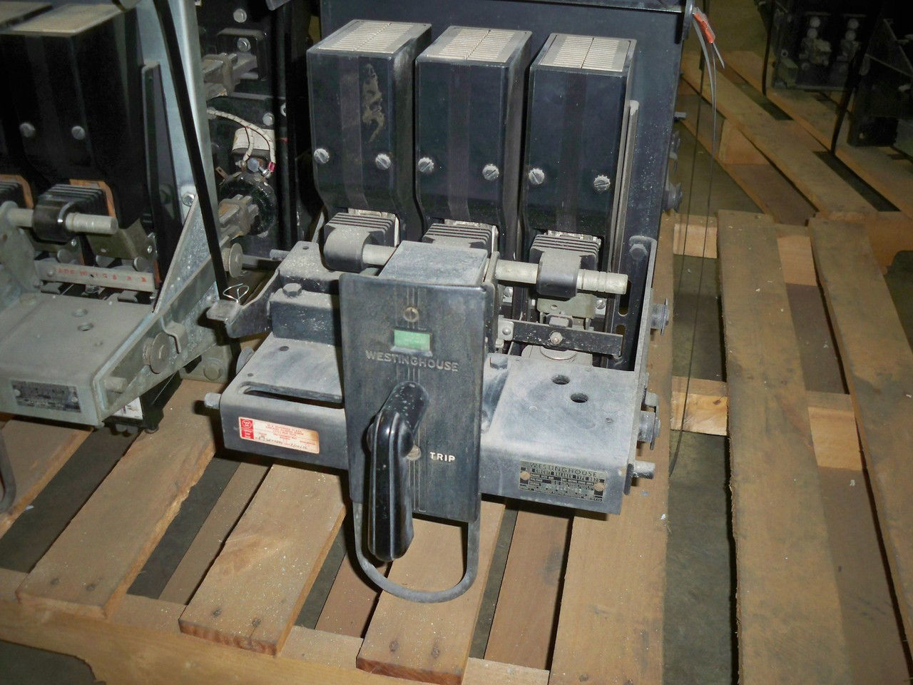 Picture of DB-25 W-HSE 600A 600V MO/DO Air Breaker