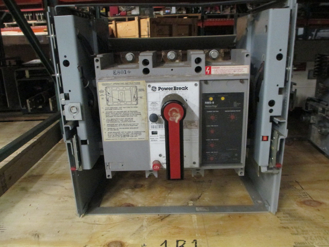 Picture of TCL88SS GE Power Break Breaker 800 Amp 600 VAC M/O D/O Carriage