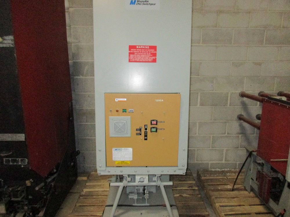 Picture of MC-500-13.8KV Retrofit to FG-1 Merlin-Gerin Air Breaker 1200A 15KV EO/DO