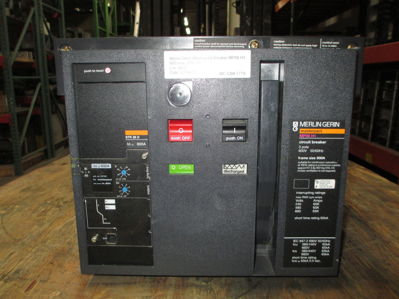 Picture of Merlin Gerin Masterpact MP08 H1 Circuit Breaker 800 Amp 600 VAC M/O D/O