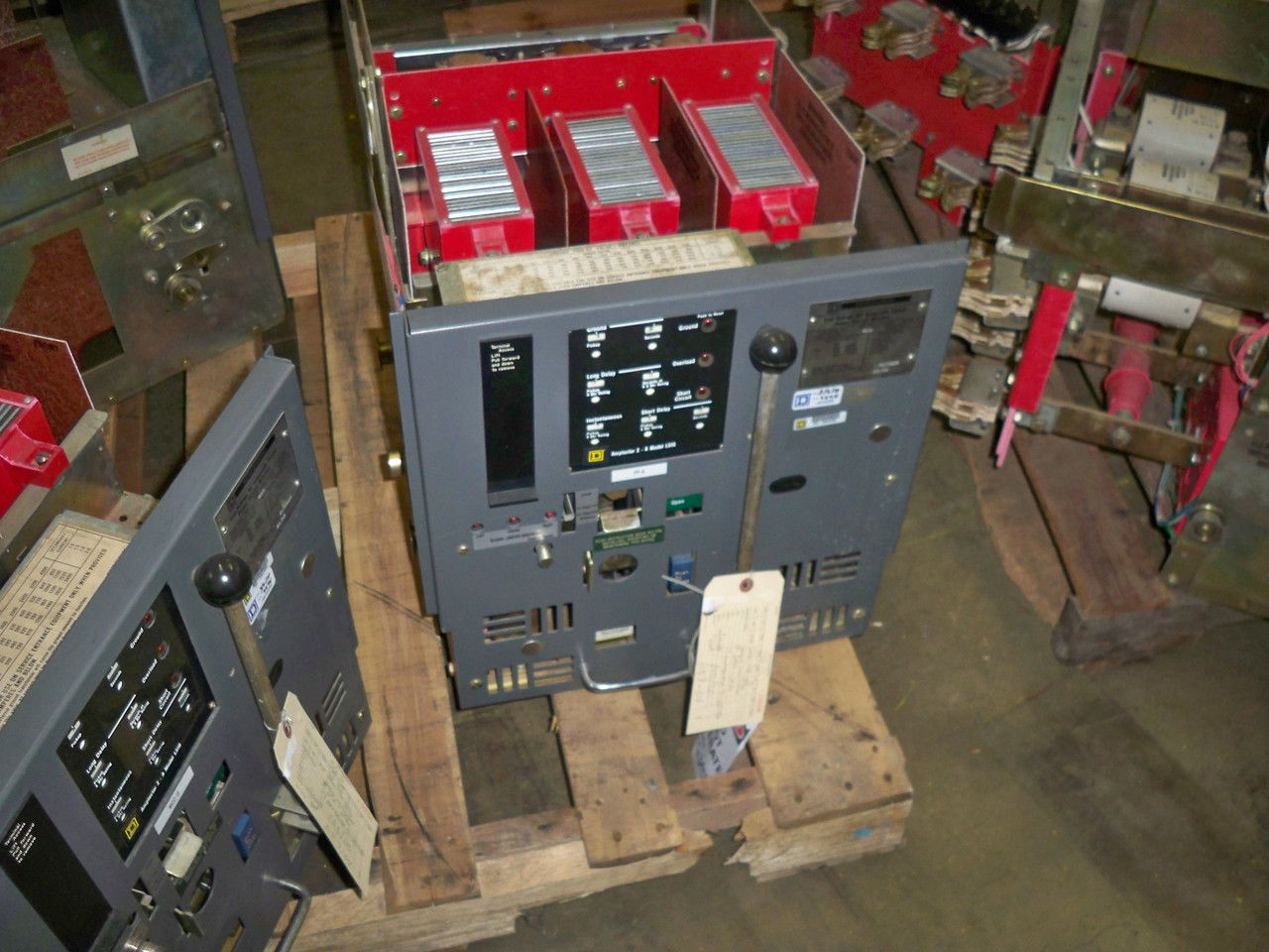 Picture of DSL-206 SQ-D 800A-Frame 600V MO/DO Air Breaker LSIG