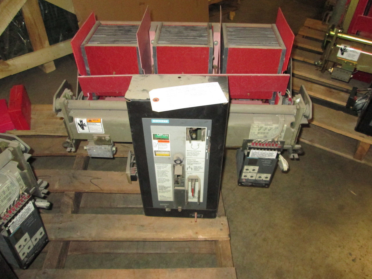 Picture of RL-4000 Siemens 4000A 600V Air Breaker EO/DO LSG