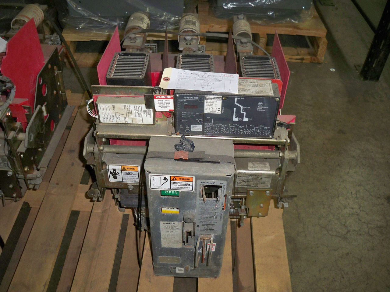 Picture of RLF-800 Siemens-Allis 800A Frame 600A Rated 600V Fused Air Breaker EO/DO LSIG