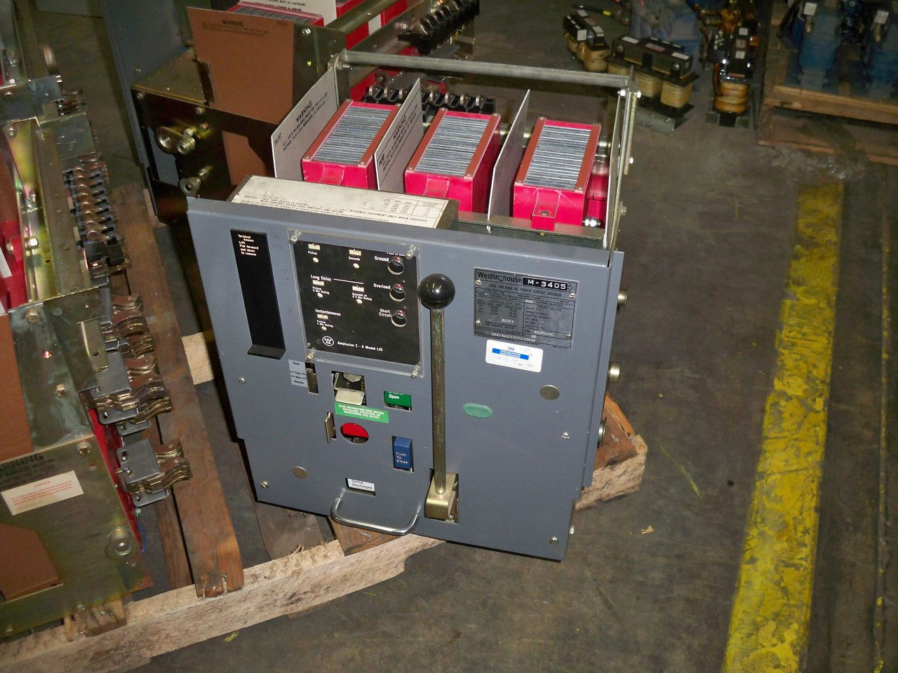 Picture of DS-206 Westinghouse 800A 600V MO/DO Air Breaker LIG