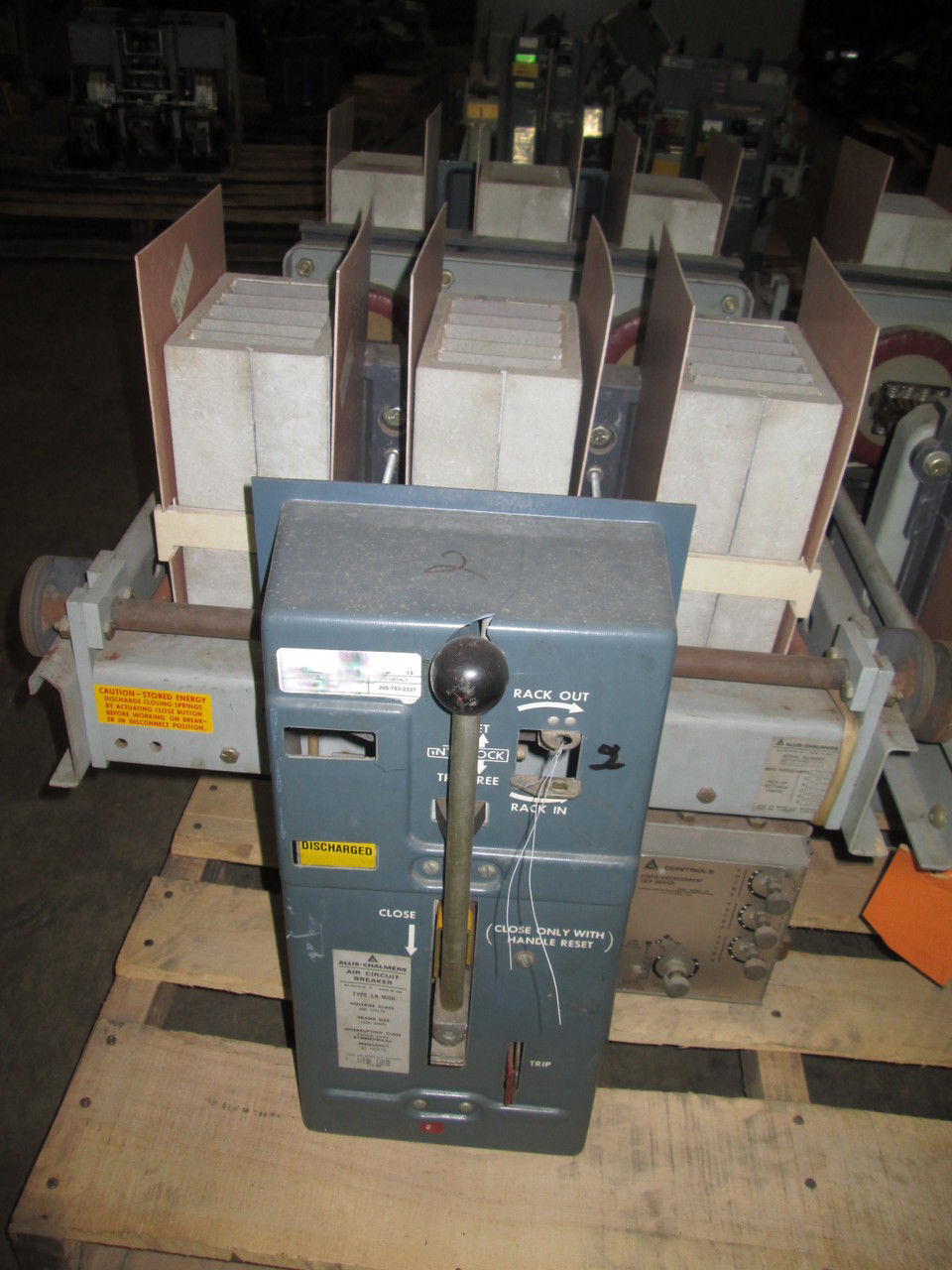 Picture of LA-1600 Allis-Chalmers 1600A 600V Air Circuit Breaker MO/DO