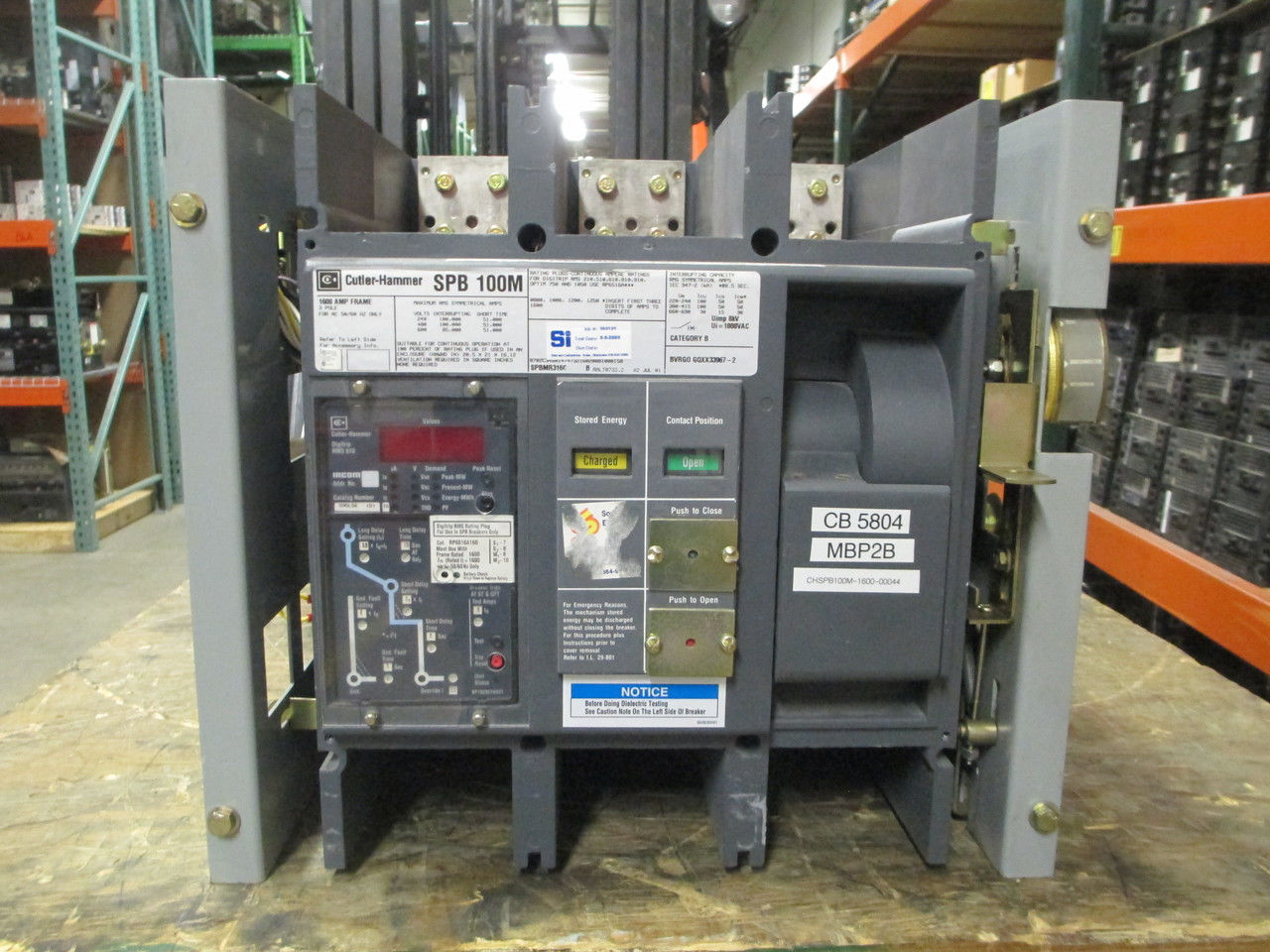 Picture of SPB100M Cutler-Hammer/Westinghouse Breaker 1600 Amp 600 VAC E/O D/O