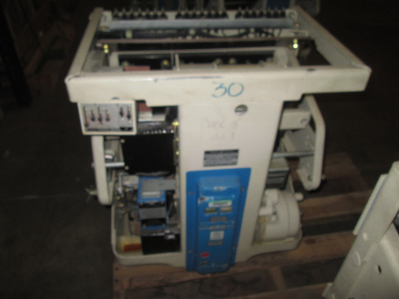 Picture of AK3A-50 GE 1600A Frame 1200A Rated 600V EO/DO Air Breaker LSG