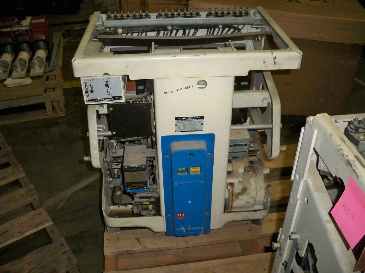 Picture of AK-3A-50 GE 1600A EO/DO Air Breaker LI