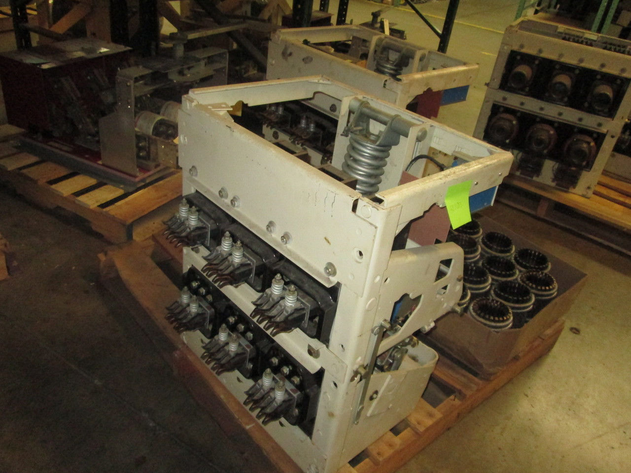 Picture of AK3A-50 GE 1600A Frame 600A Rated 600V MO/DO Air Breaker LSIG