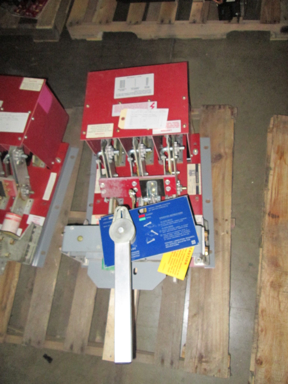 Picture of Square D Pressure Contact Switch BLO34080I | 800 Amp 480 Volt | Red Back Plate