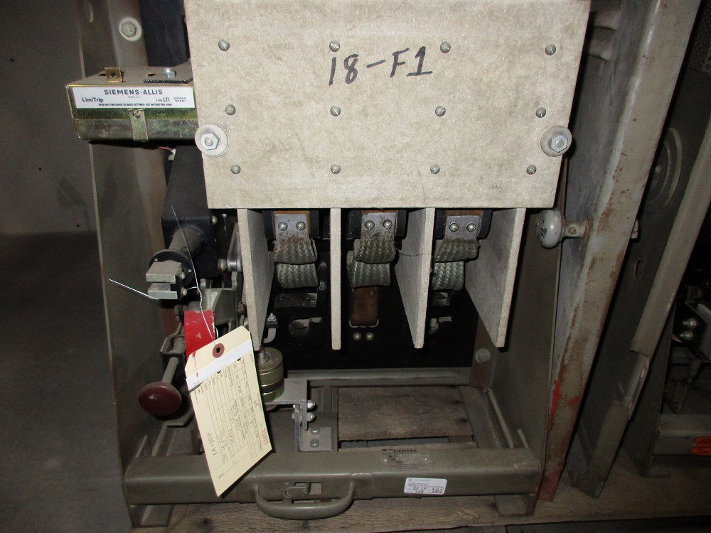 Picture of AE1B GE 600V 600A MO/DO LSI Function Air Breaker