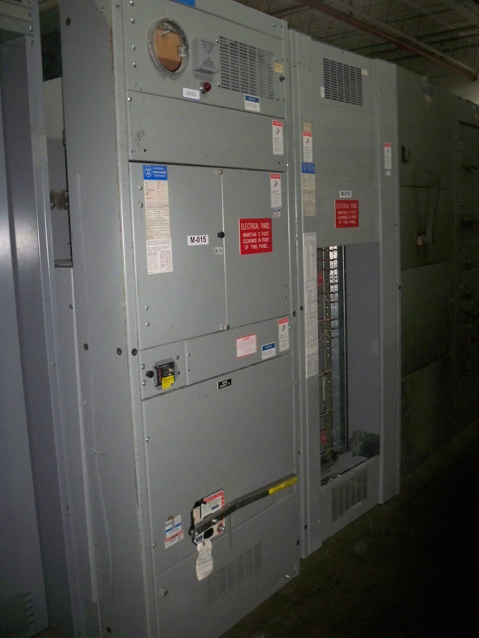 Picture of Westinghouse Pow-R-Line C 800 Amp 480/277 Volt 3 Phase 4 Wire QA-0833-CBC Main Fusible Panel W/ GFI R&G