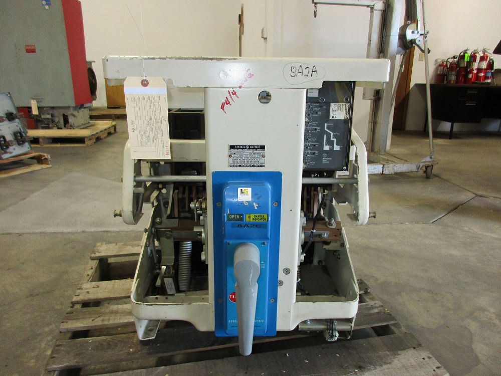 Picture of AK-2A-50-1 GE Air Breaker 1600A 600V MO/DO LSIG