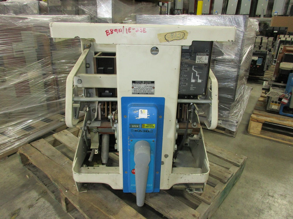 Picture of AK-2A-50-1 GE Air Breaker 1600A 600V MO/DO LSIG