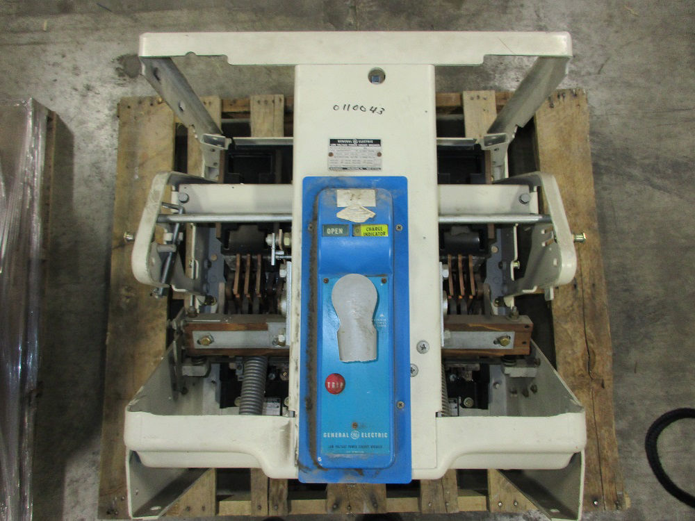 Picture of AK-2A-75-1 GE Air Breaker 3000A 600V MO/DO LI