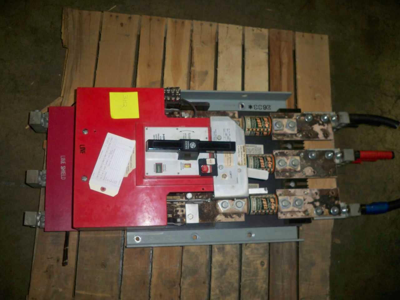 Picture of General Electric THPC3412BET1 1200 Amp 480 Volt HPC Switch Black