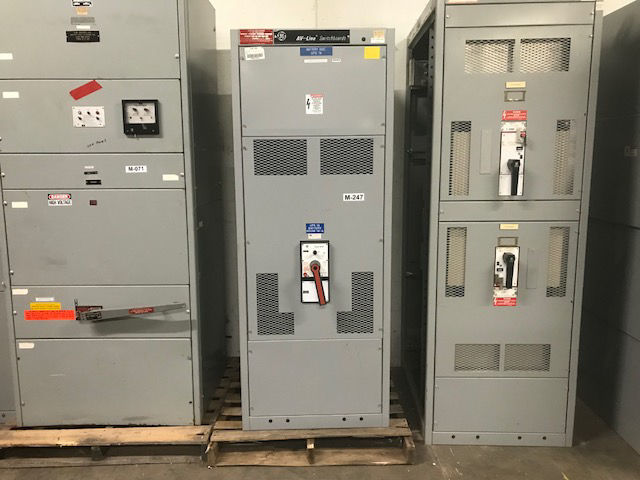 Picture of General Electric AV-Line 2000 Amp 2 Pole 600V DC THPMMF76E1 Main Circuit Breaker NEMA 1 R&G