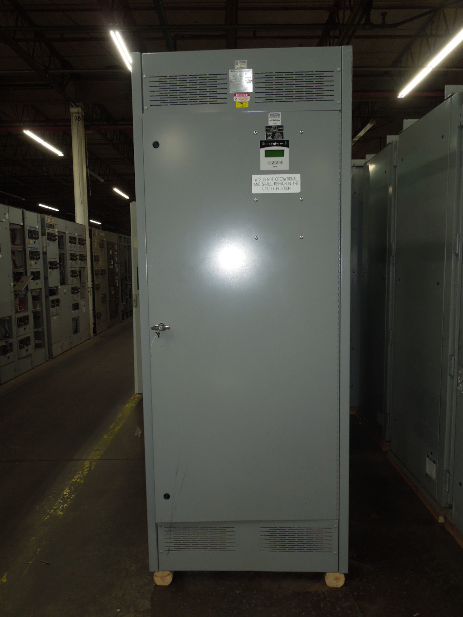 Picture of ATS EMI Automatic Transfer Switch 3000A 208Y/120V 3Ph 4W Nema 1 R&G