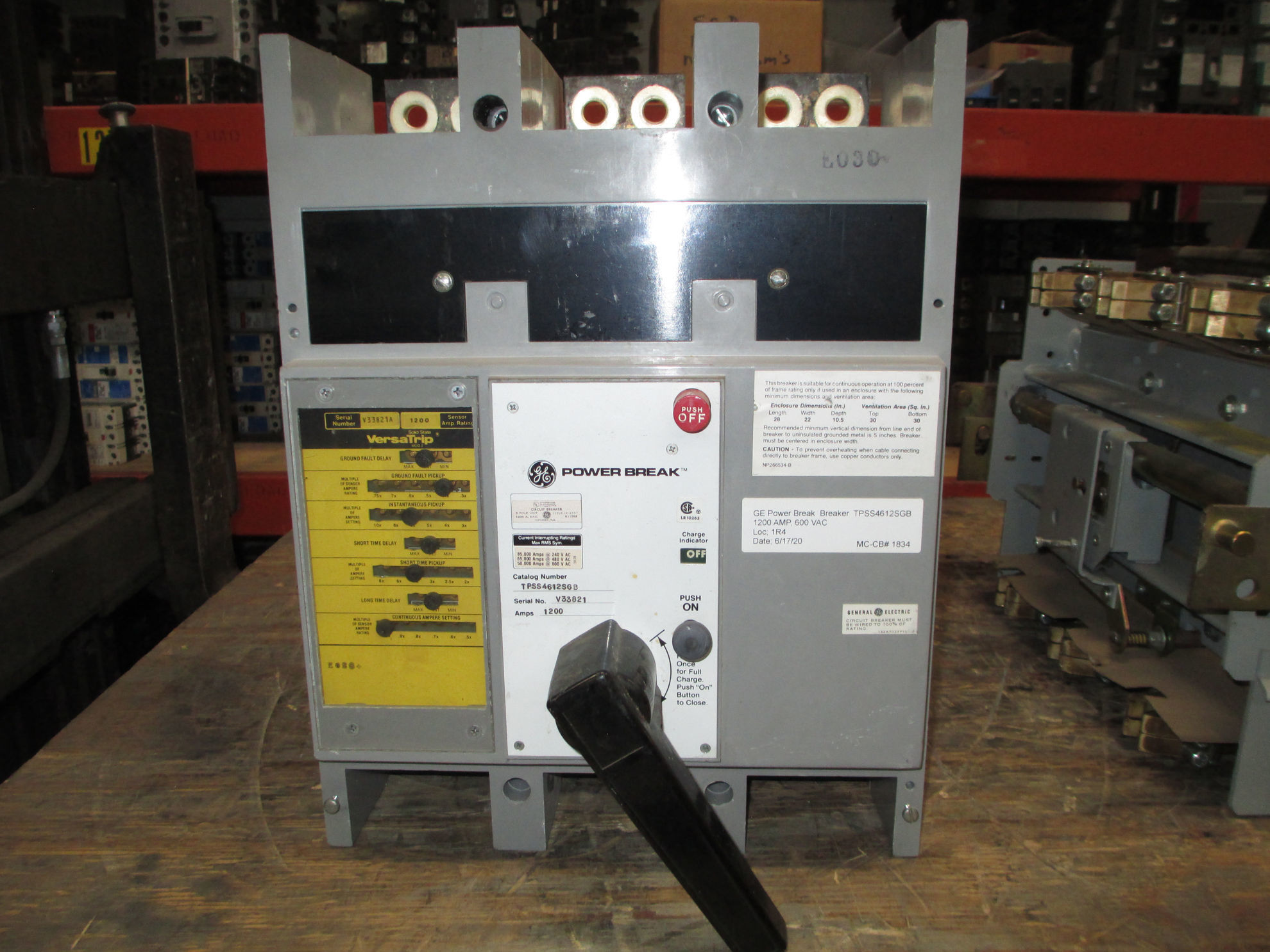 Picture of TPSS4612SGB GE Power Break Breaker 1200 Amp 600 VAC LSIG MO/FM