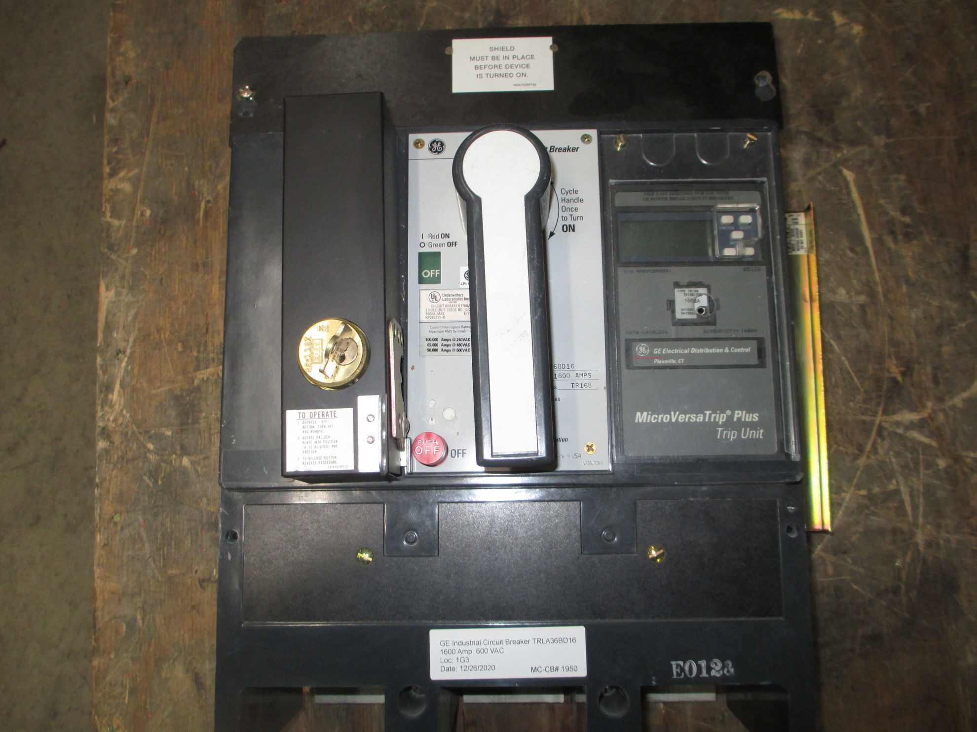 Picture of GE TRLA36BD16 Industrial Circuit Breaker 1600 Amp 600 Volt AC M/O F/M