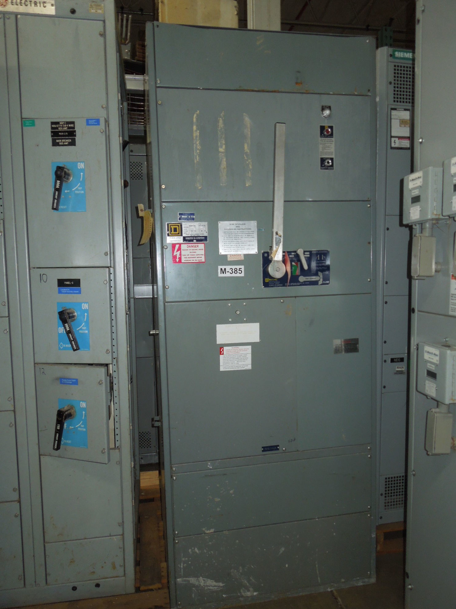 Picture of Square D Power Style Switchboard | 2000 Amp Main Fusible | 277/480V 3-Phase 4-Wire | NEMA 1 R&G