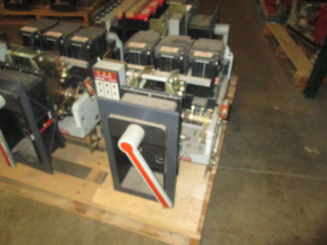 Picture of AKR-6D-30 GE Air Breaker 800A Frame 600V MO/DO LSIG