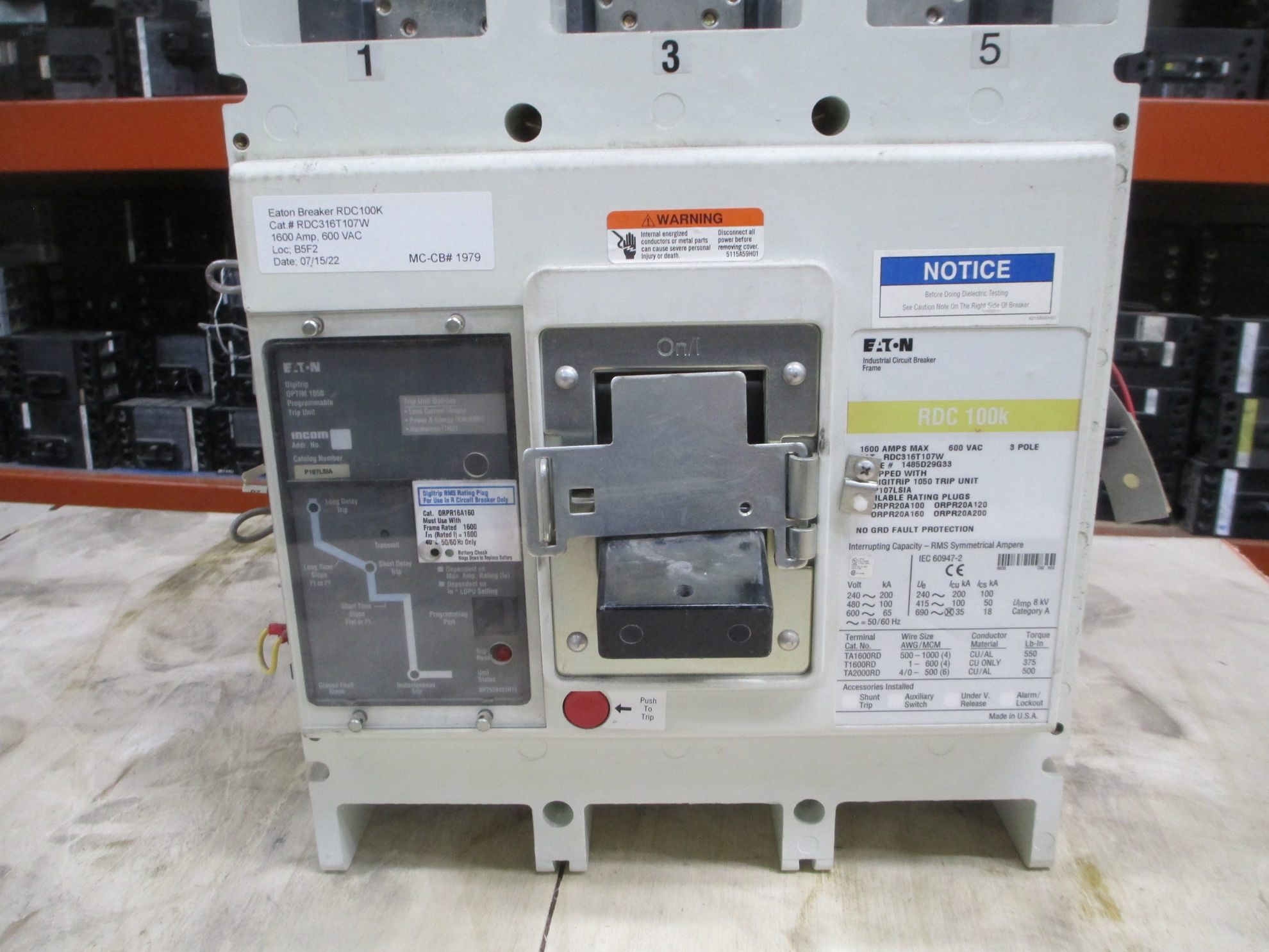 Picture of Eaton RDC316T107W Breaker 1600A 600VAC F/M M/O