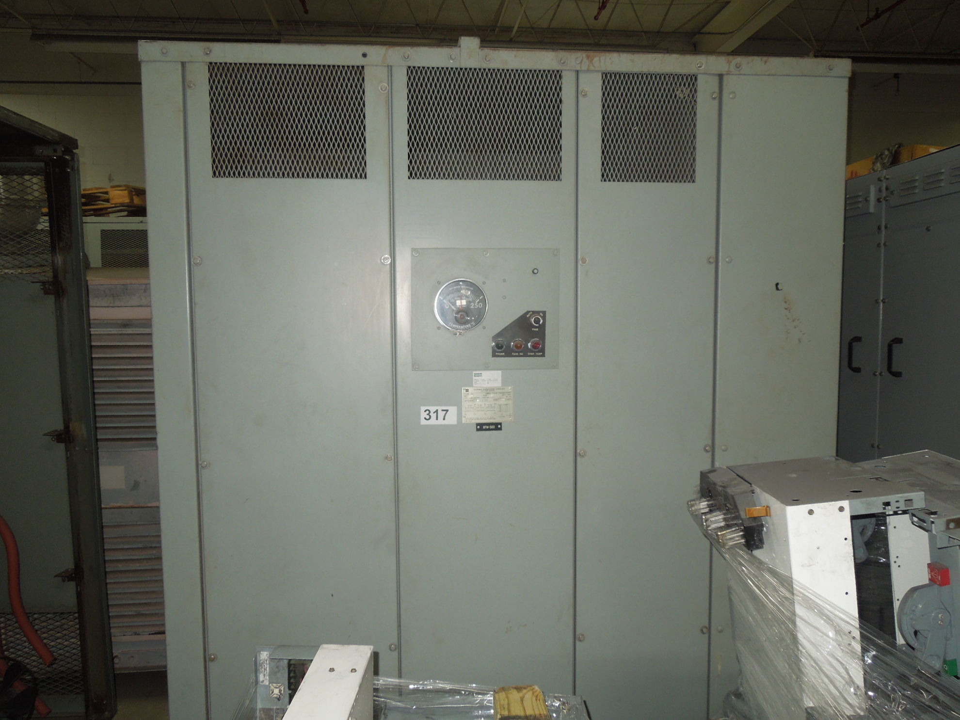 Picture of Southern Medium Voltage Dry Type Transformer | 1000 KVA 7200-480Y/277 Volt | 3 Phase NEMA 1 R&G