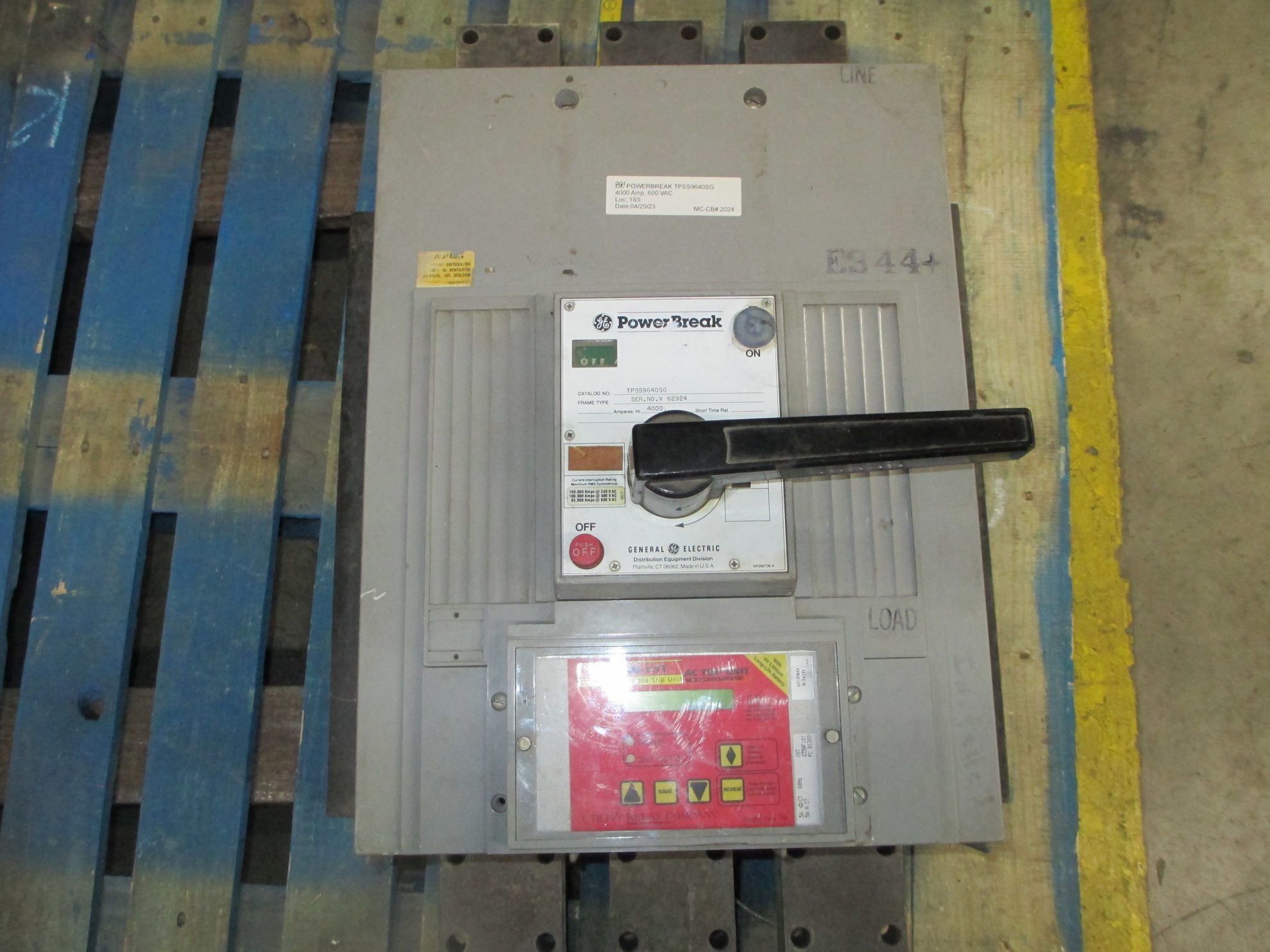 Picture of GE Power Break TPSS9640SG Circuit Breaker 4000A 600 VAC M/O F/M