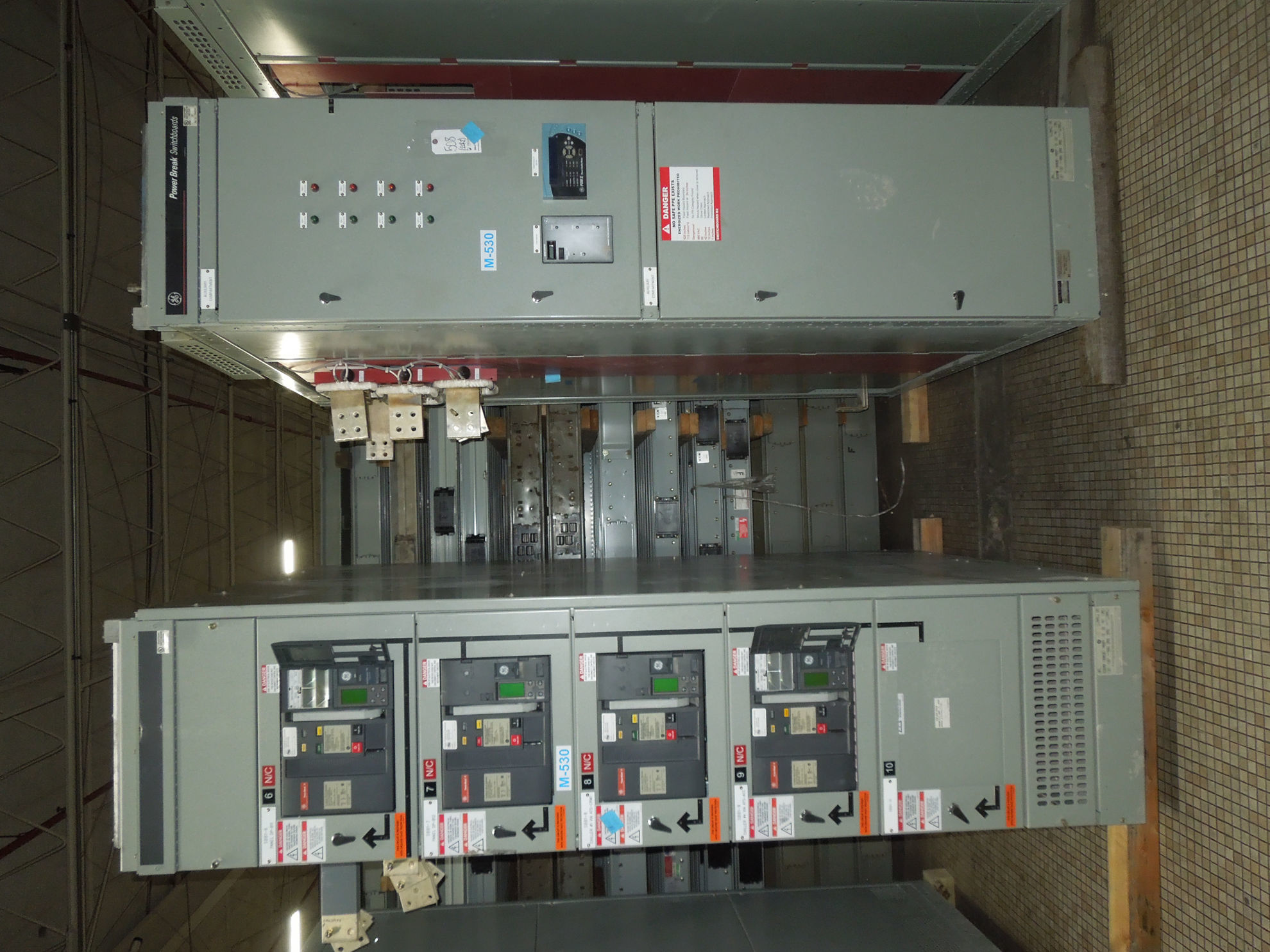 Picture of GE Power Break II Switchboard 4000 Amp MLO 480Y/277 Volt 3PH 4W NEMA 1 R&G