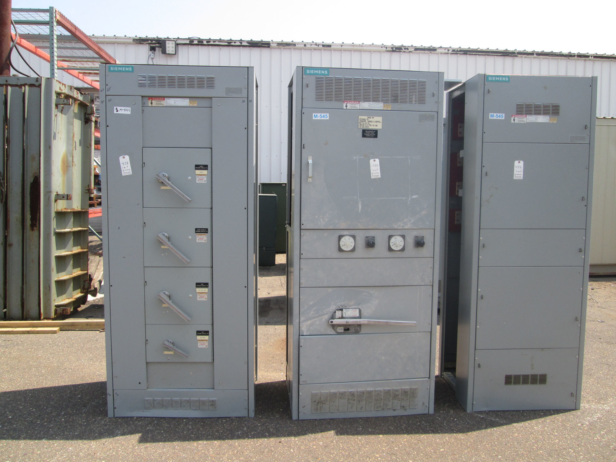 Picture of Siemens 1600 Amp QA-1633 Fusible Main Switchboard 208Y/120 Volt 3Ph 4W NEMA 1 R&G