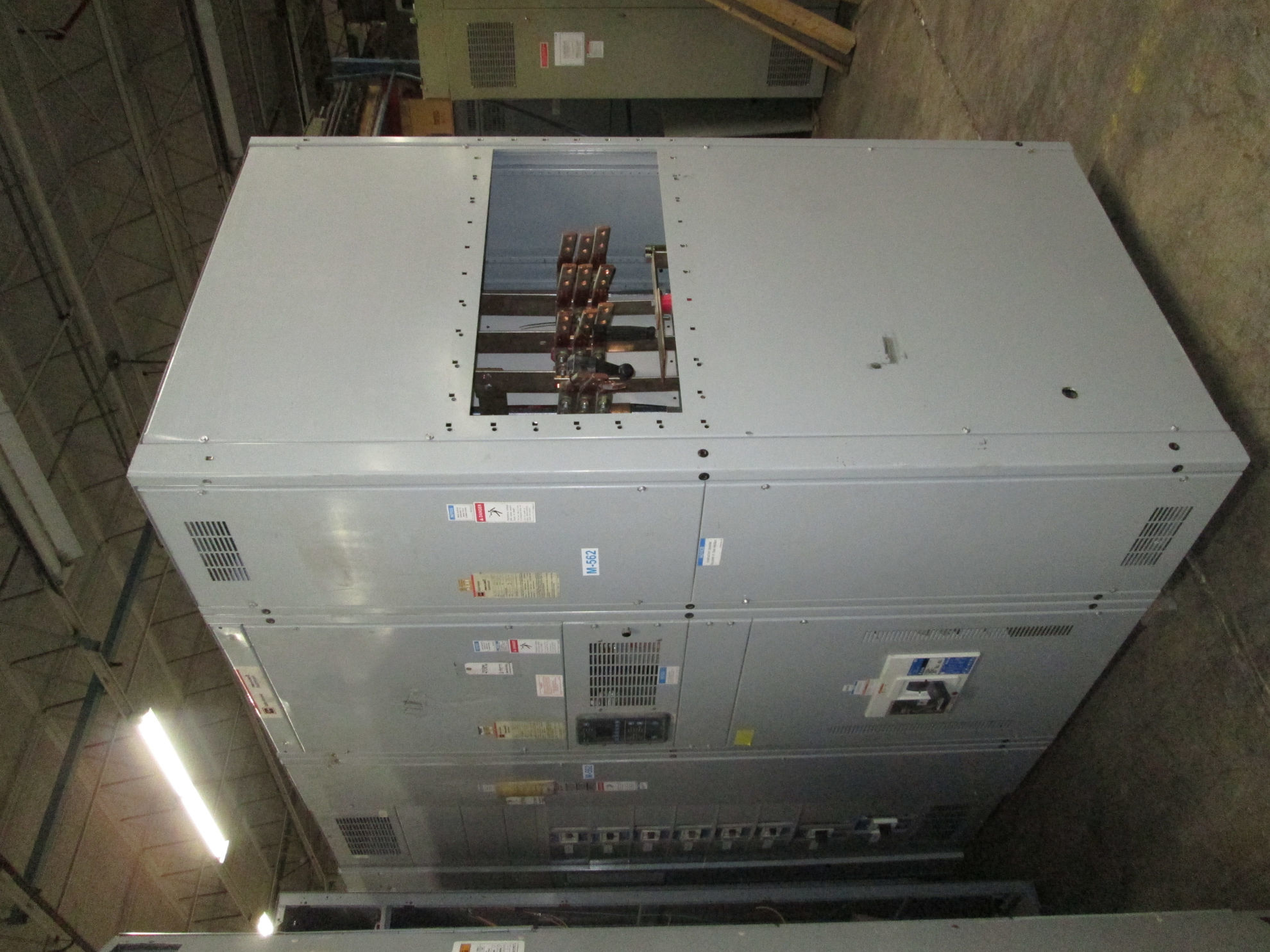 Picture of Cutler-Hammer Pow-R-Line Switchboard 1600 Amp 480Y/277 Volt 3Ph 4W NEMA 1 R&G