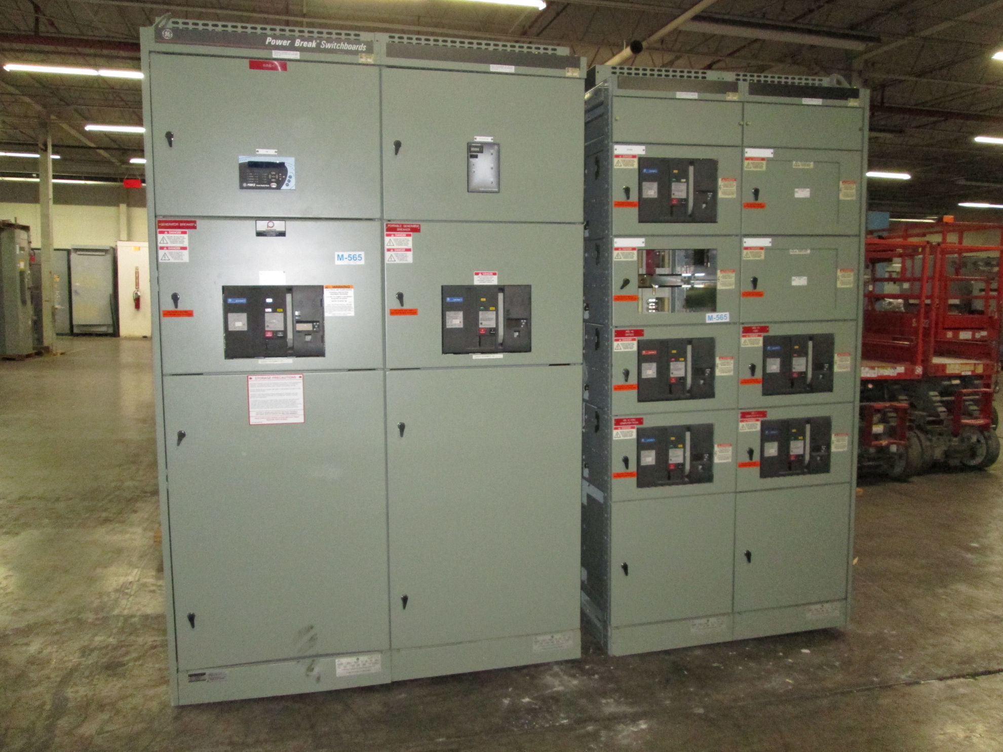 Picture of GE Power Break II Switchboard 2000 Amp 480Y/277 Volt 3 Phase 4 Wire R&G