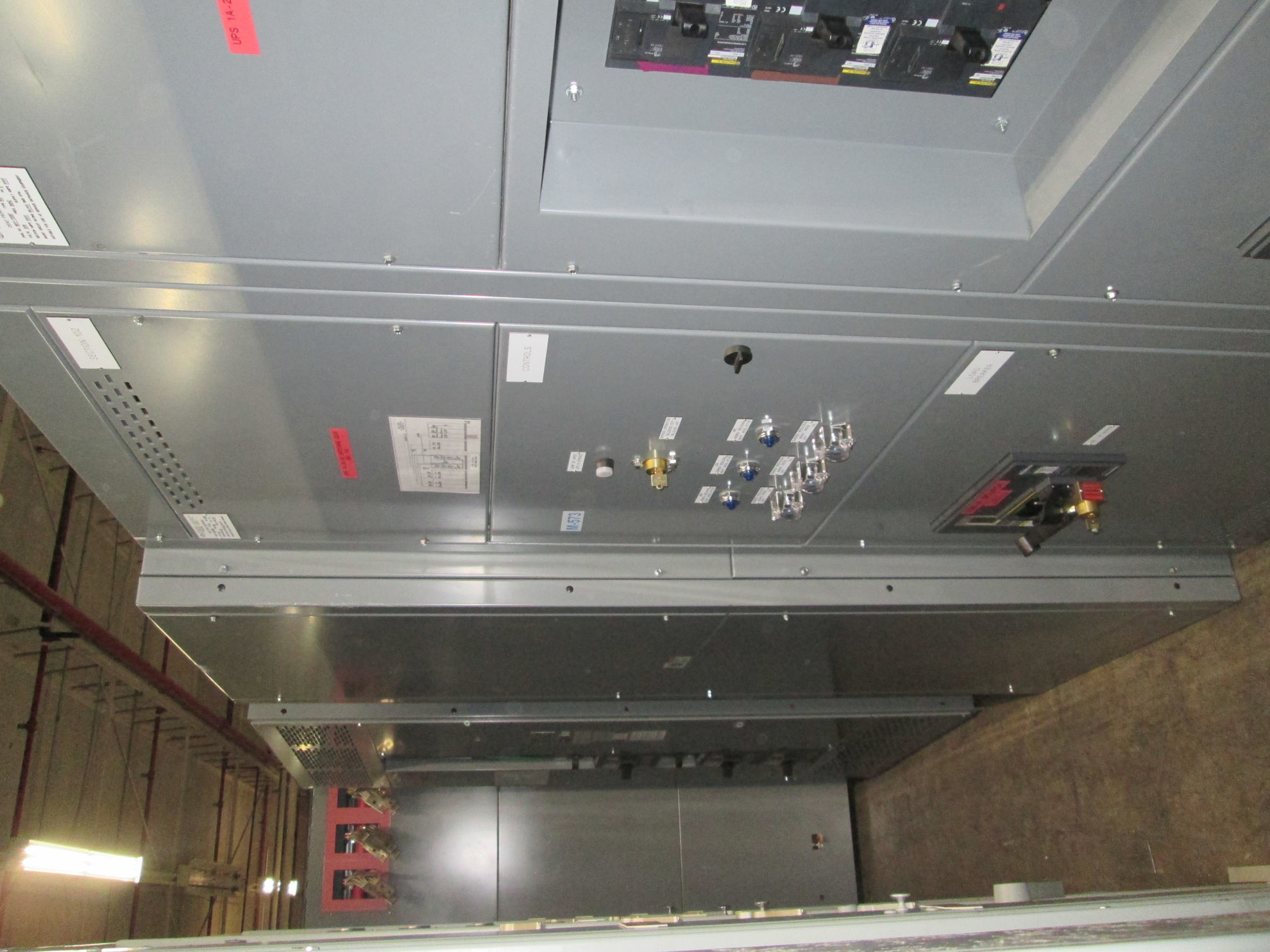 Picture of Square D Dead Front Switchboard RG2000 PowerPact Breaker Main 2000 Amp 208Y/120 Volt NEMA 1 R&G