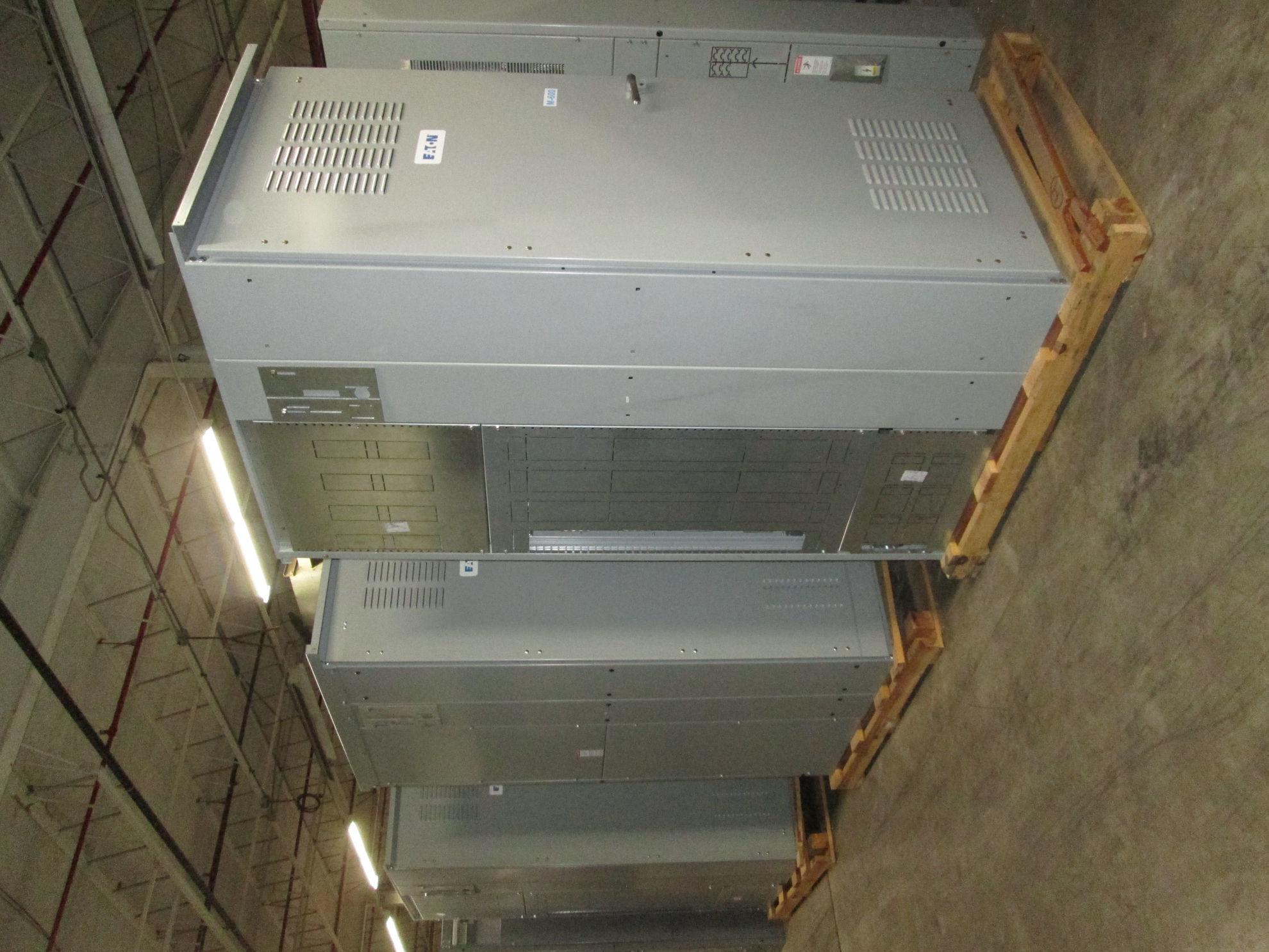 Picture of Eaton Pow-R-Line PRL-C Switchboard MLO 3000 Amp 480Y/277 Volt 3Ph 4W NEMA 3R R&G