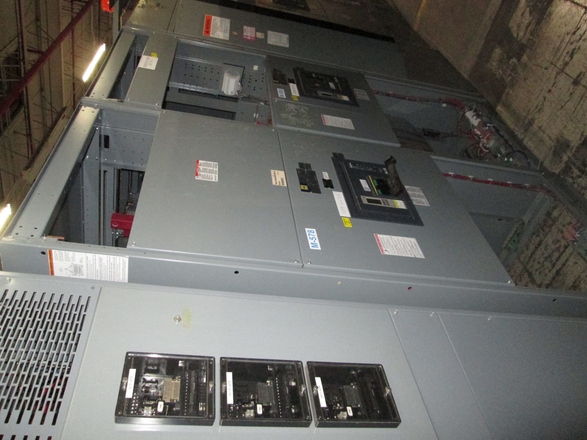 Picture of Square D QED Power Style Switchboard RK1600 | 1600 Amp Main Breaker | 480Y/277V 3-Phase 4-Wire | NEMA 1 R&G