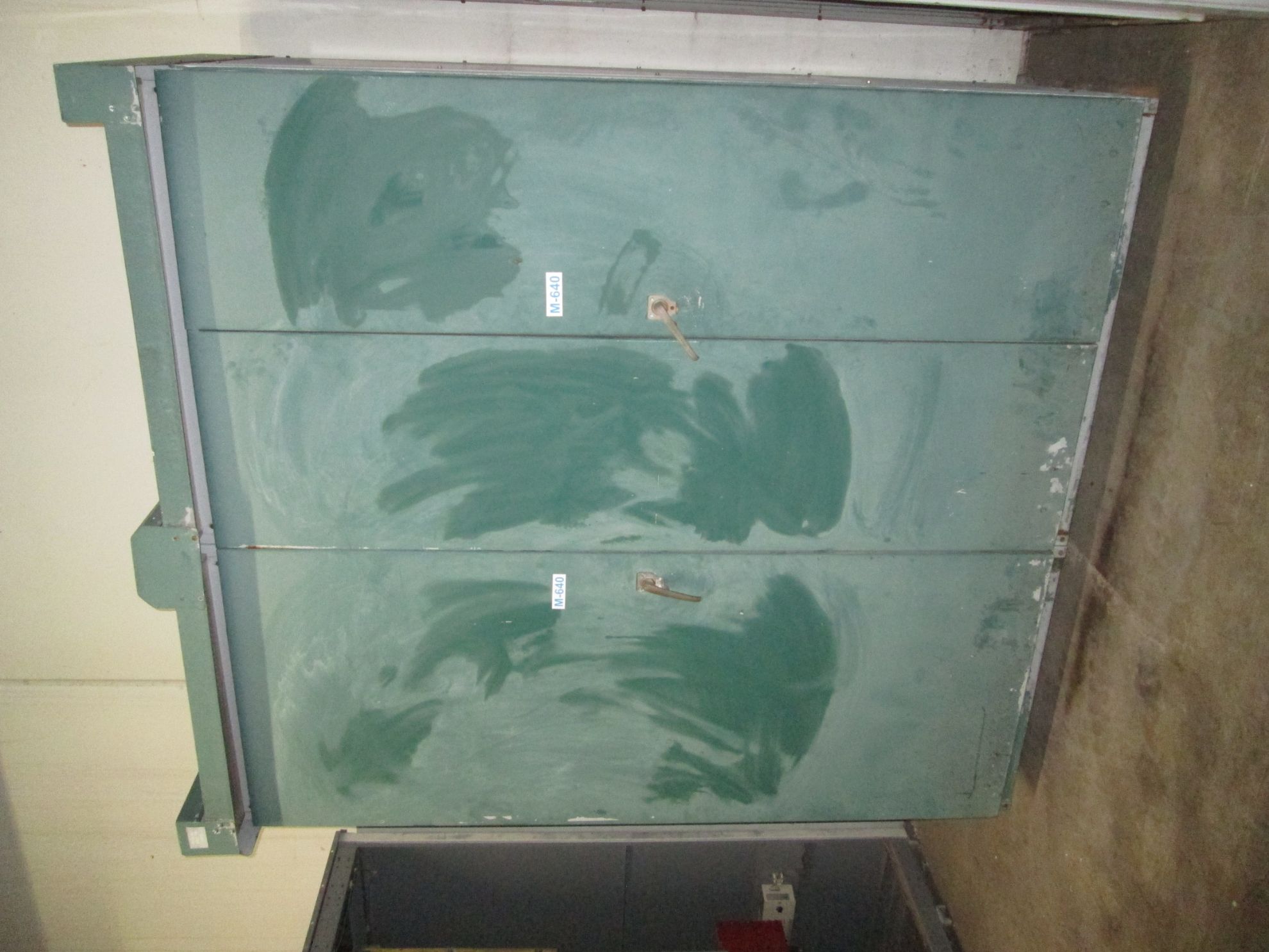 Picture of General Electric Spectra Series Switchboard | 600 Amp Main Lug Only | 480Y/277V 3-Phase 4-Wire NEMA 3R R&G