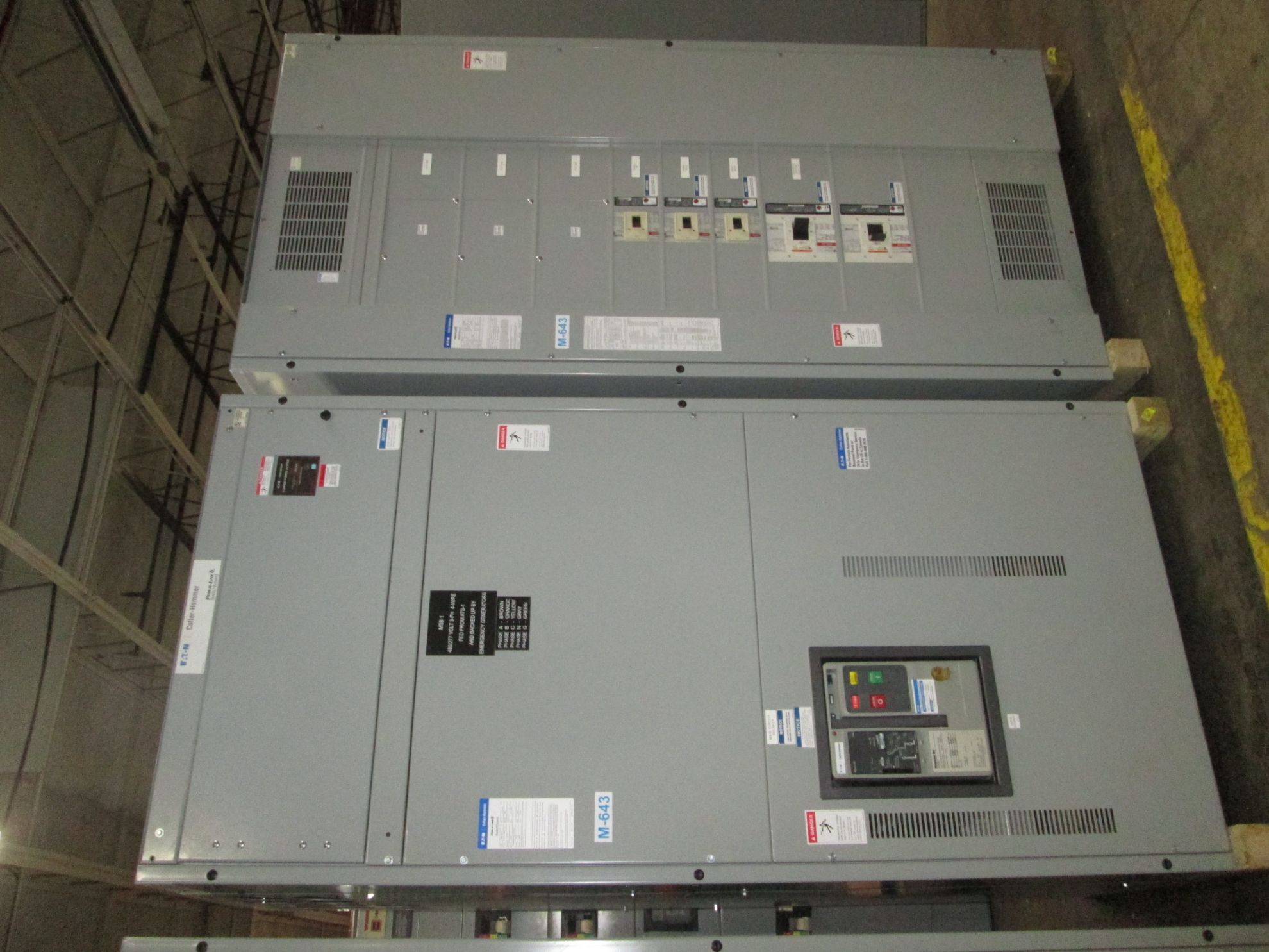 Picture of Cutler-Hammer Pow-R-Line Switchboard 4000 Amp Main Breaker 480Y/277 Volt 3 Ph 4 W NEMA 1 R&G