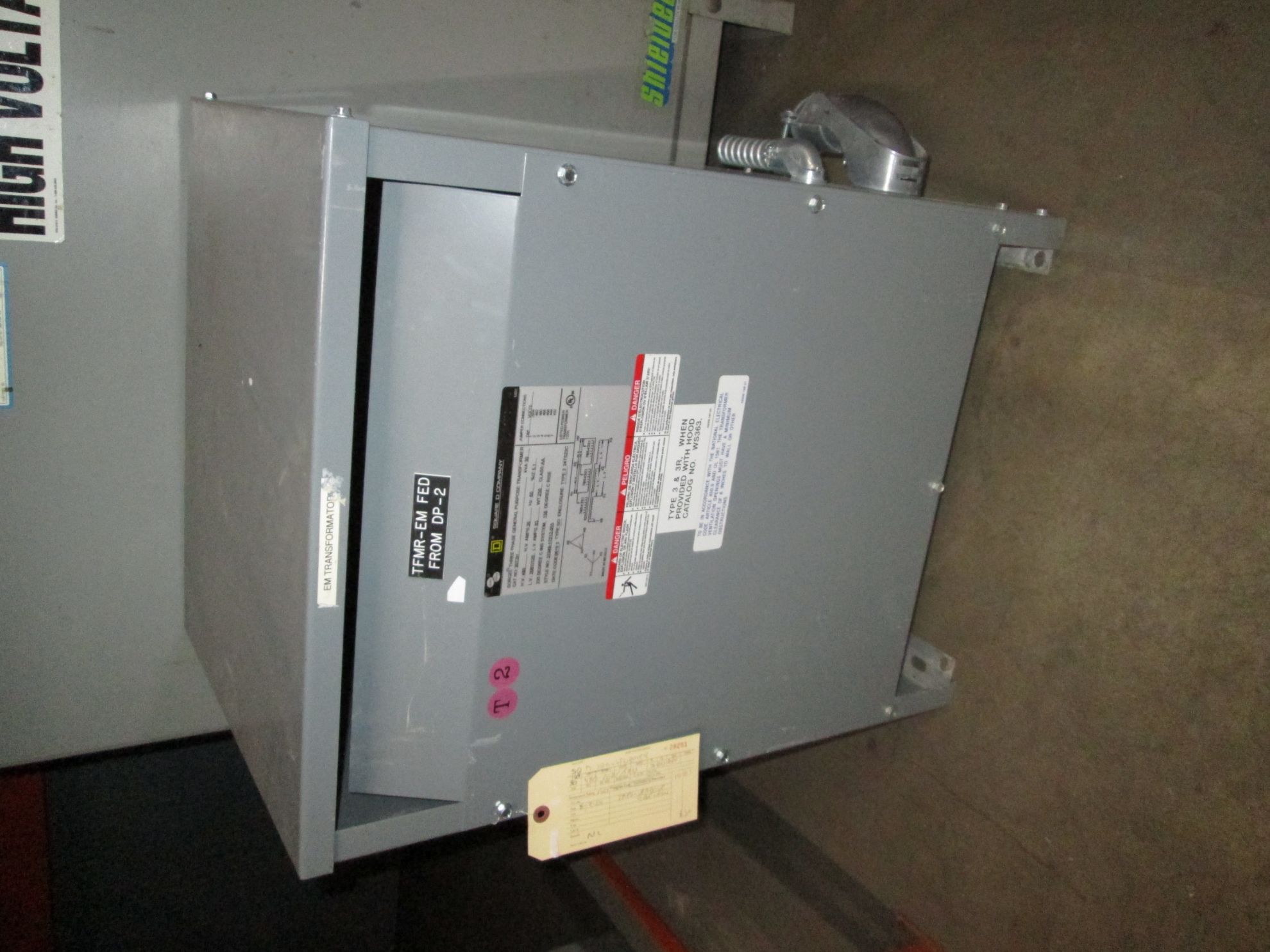 Picture of Square D Low Voltage Dry Type Transformer | 30 KVA 480-208Y/120 Volt | 3 Phase NEMA 1 R&G