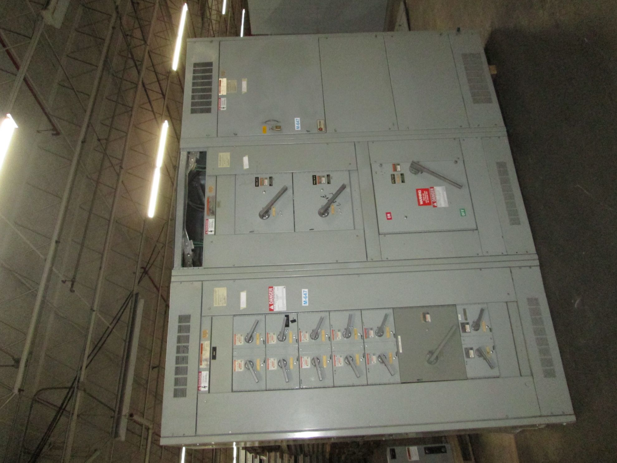 Picture of Siemens ITE FCI Switchboard 1600 Amp 480Y/277 Volt 3 Ph 4 W MLO NEMA 1 R&G