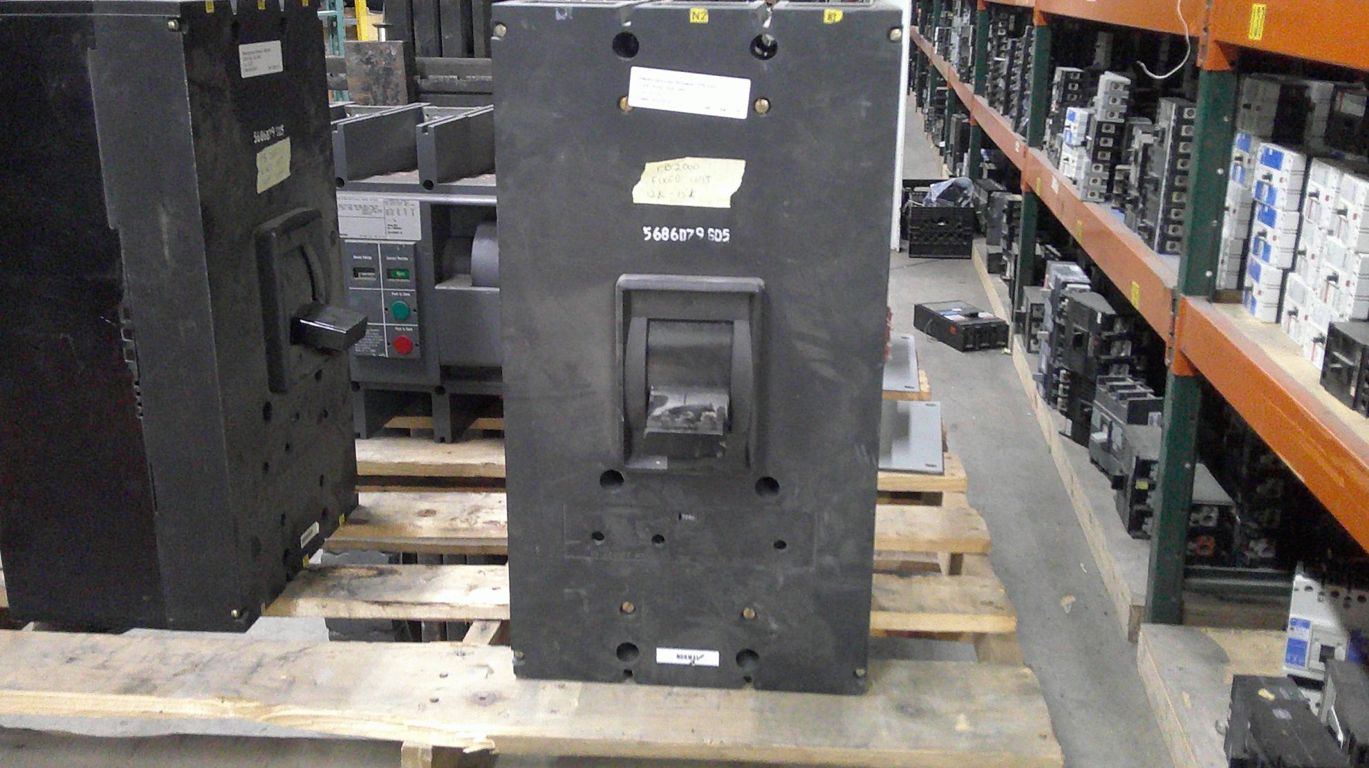 Picture of Westinghouse PB2000 Circuit Breaker 2000 Amp 600 Volt AC M/O F/M