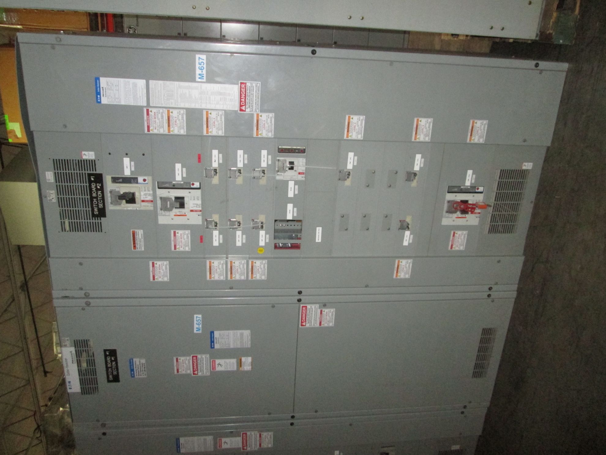 Picture of Cutler-Hammer Pow-R-Line MLO Switchboard 3000 Amp 480Y/277 Volt 3 Ph 4 W NEMA 1 R&G 