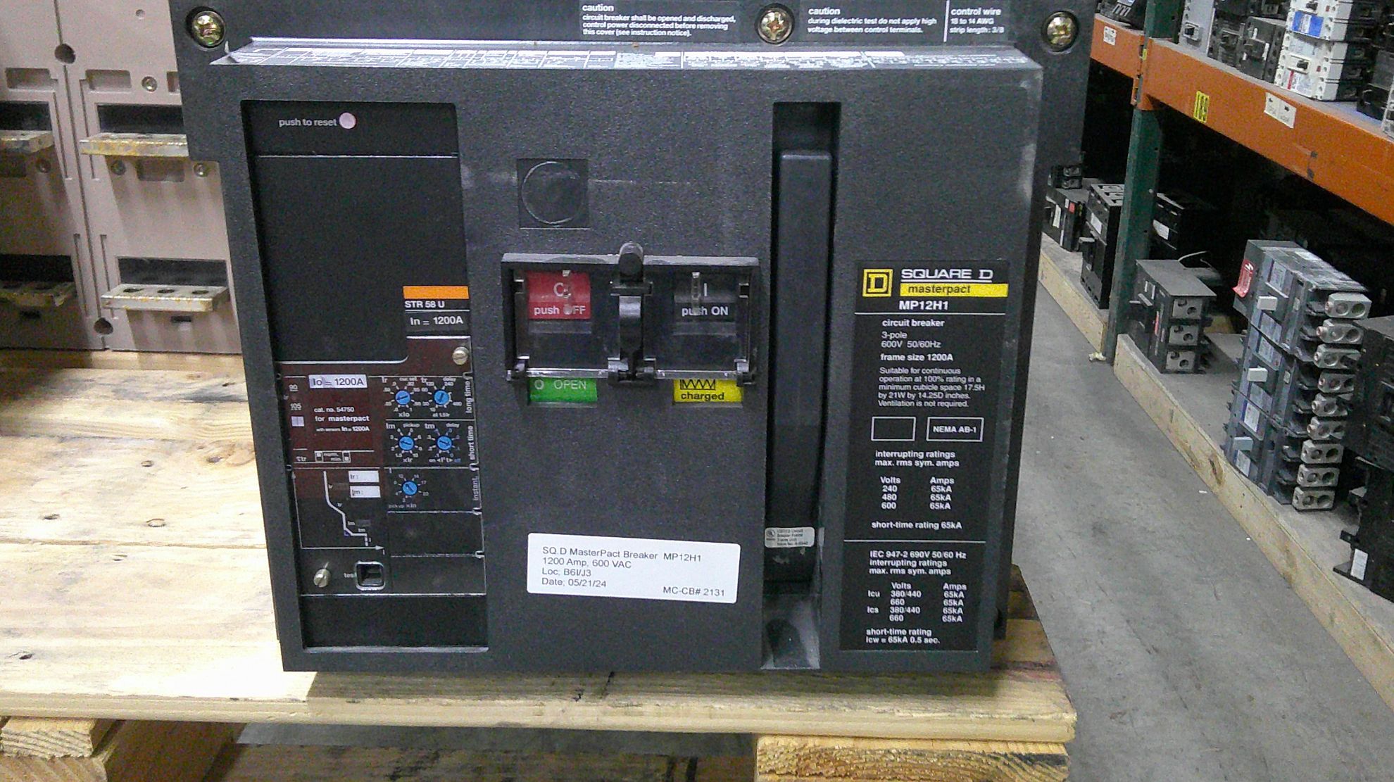 Picture of Square D MasterPact MP12H1 Circuit Breaker 1200 Amp 600 Volt AC E/O D/O 