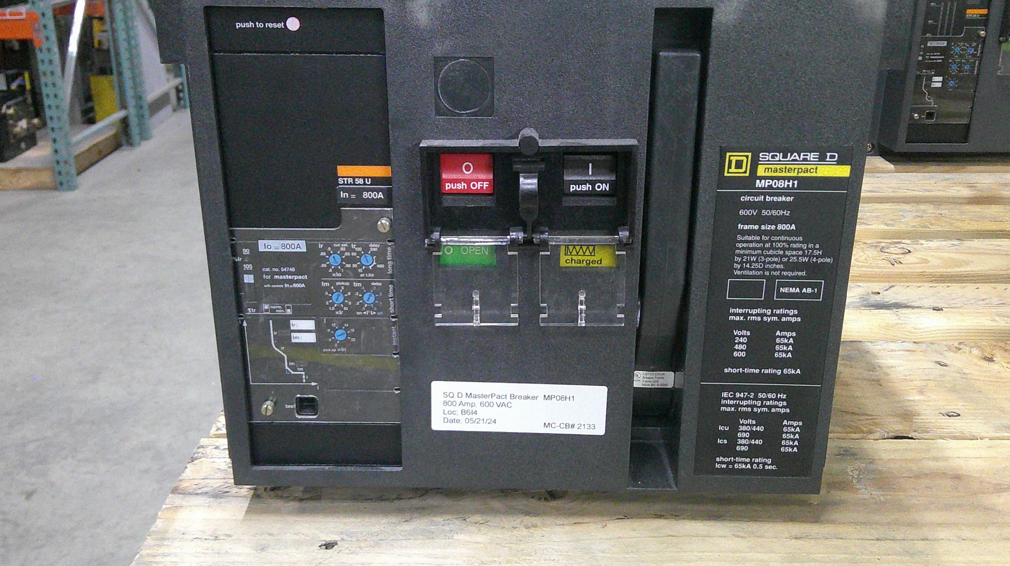 Picture of Square D MasterPact MP08H1 Circuit Breaker 800 Amp 600 Volt E/O D/O